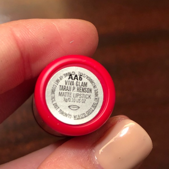 NIB MAC Viva Glam Taraiji P. Henson Lipstick - Picture 4 of 5
